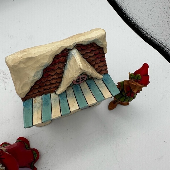 JIM SHORE Heartwood Creek Santa's Christmas Mini Village 5 Pc Set - Picture 5 of 5